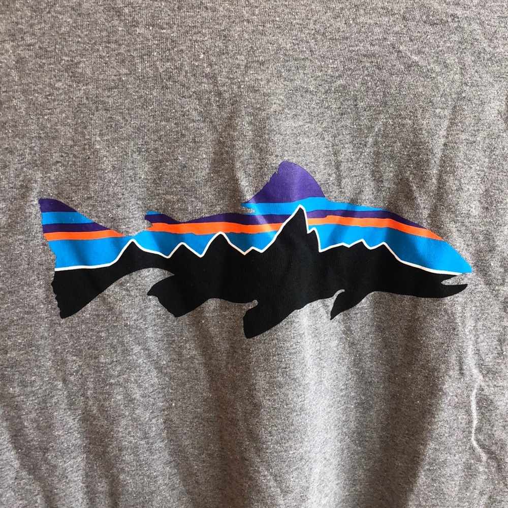 Patagonia men’s long sleeve T-shirt